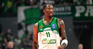 Nigel-Hayes-Davis-Panathinaikos-Olympiacos-Game-2(2)