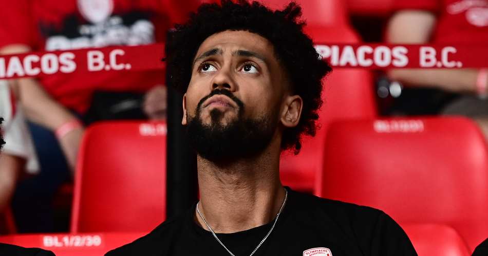 Tyler-Dorsey-Olympiacos-Panathinaikos-Game-1