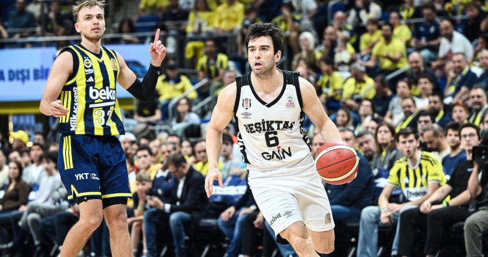 Berk Ugurlu Fenerbahce Besiktas