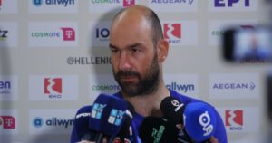 Vassilis-Spanoulis-Greece-presser