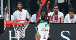 Nigel-Hayes-Davis-Panathinaikos-Olympiacos-Game-2