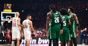 Olympiacos-Panathinaikos-Game-5-altercation