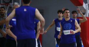 Giannoulis-Larentzakis-Greece-practice
