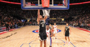 ousmane-dieng-milwaukee-bucks