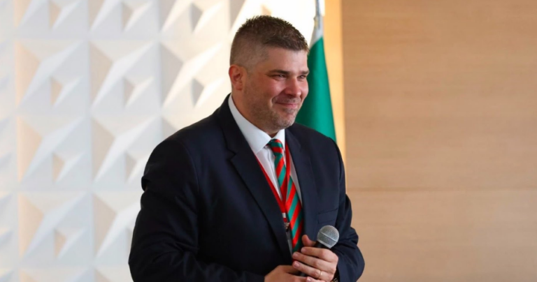 Karşıyaka Başkanı Yiğit Tusder