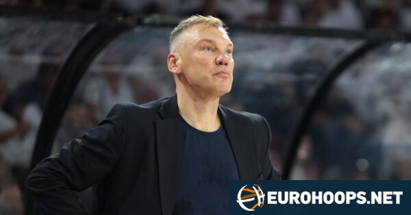 Saras Jasikevicius Fenerbahçe benchinde