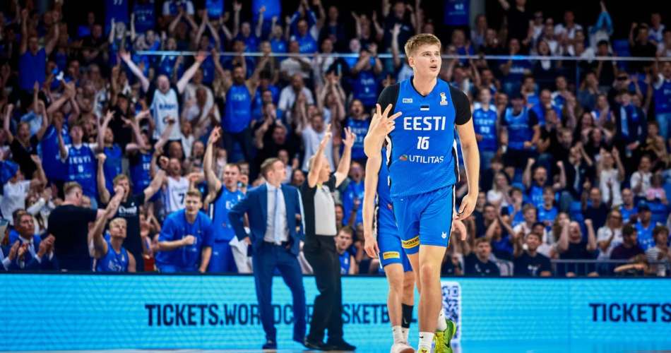 Stefan-Vaaks-Estonia-Slovenia-World-Cup-qualifiers