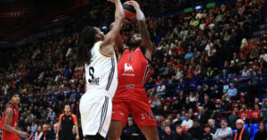 armoni-brooks-milan