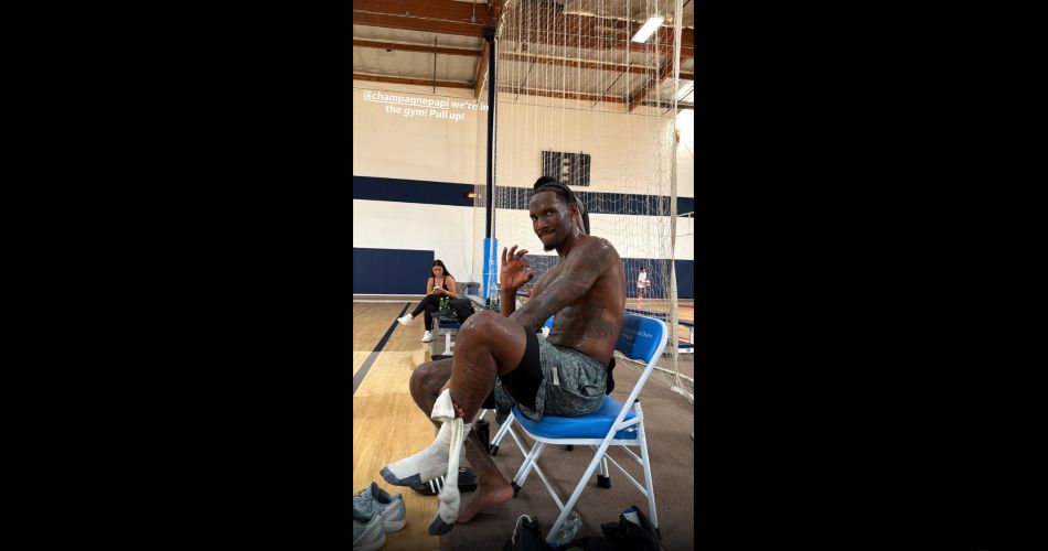Nigel-Hayes-Davis-TJ-Shorts-practice-offseason