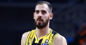 manos-chatzidakis-aek