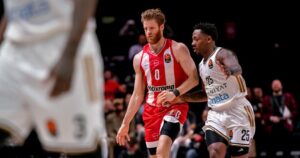 Thomas-Walkup-Dubai-Olympiacos