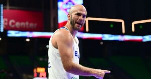 Nick-Calathes-Greece-Poland