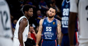 Mike-James-Anadolu-Efes-Real-Madrid