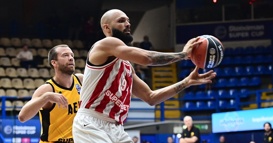 fournier-lekavicius-olympiacos-aek