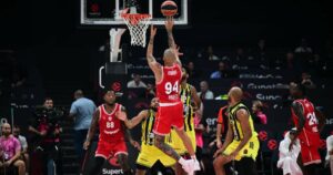 Evan-Fournier-Olympiacos-Fenerbahce-SuperCup-semifinal