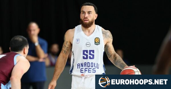Mike James Sürükledi, Anadolu Efes VTB Super Cup’ta Şampiyon oldu.