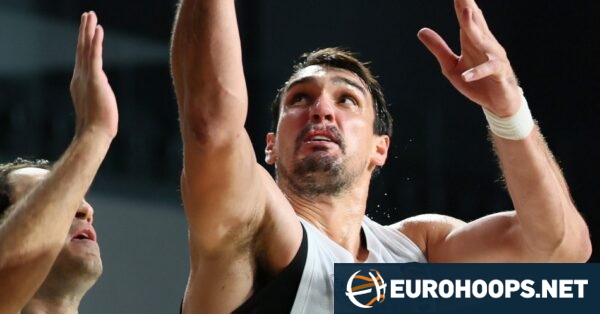 Dario Šarić Anadolu Efes hazırlık maçında