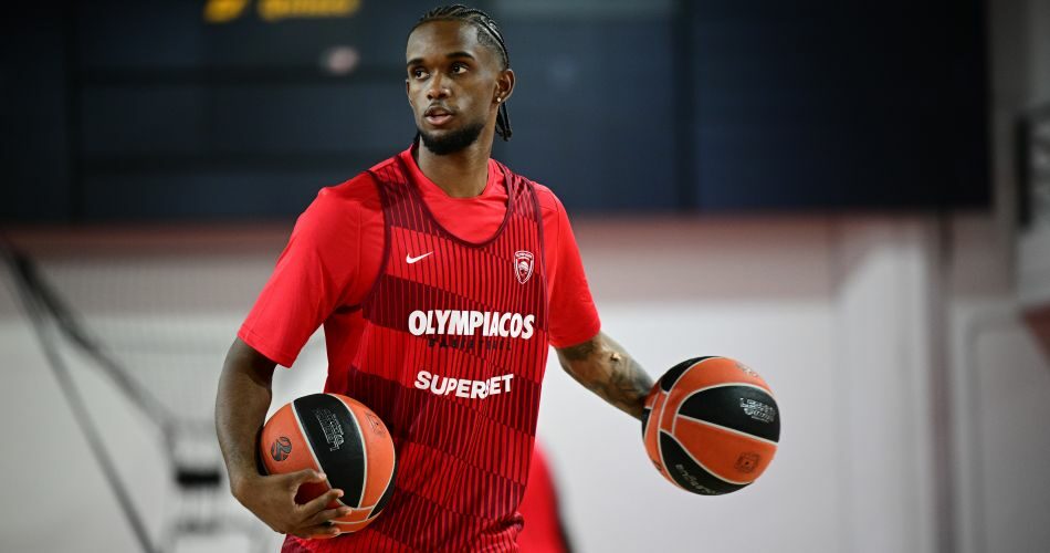 jean montero - olympiacos