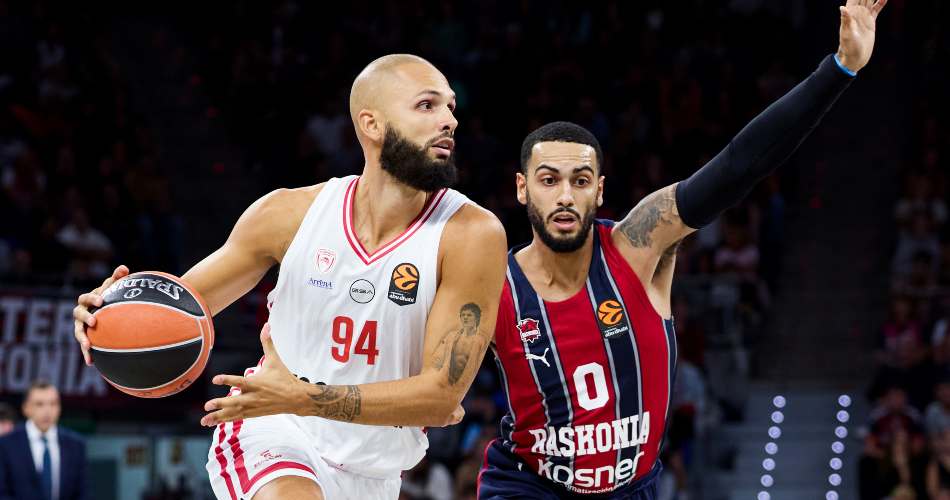 Evan-Fournier-Markus-Howard-Baskonia-Olympiacos