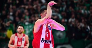 Giannoulis-Larentzakis-Panathinaikos-Panathinaikos-cobra