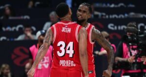 Cory-Joseph-Jean-Montero-Olympiacos-Fenerbahce-SuperCup-semifinal