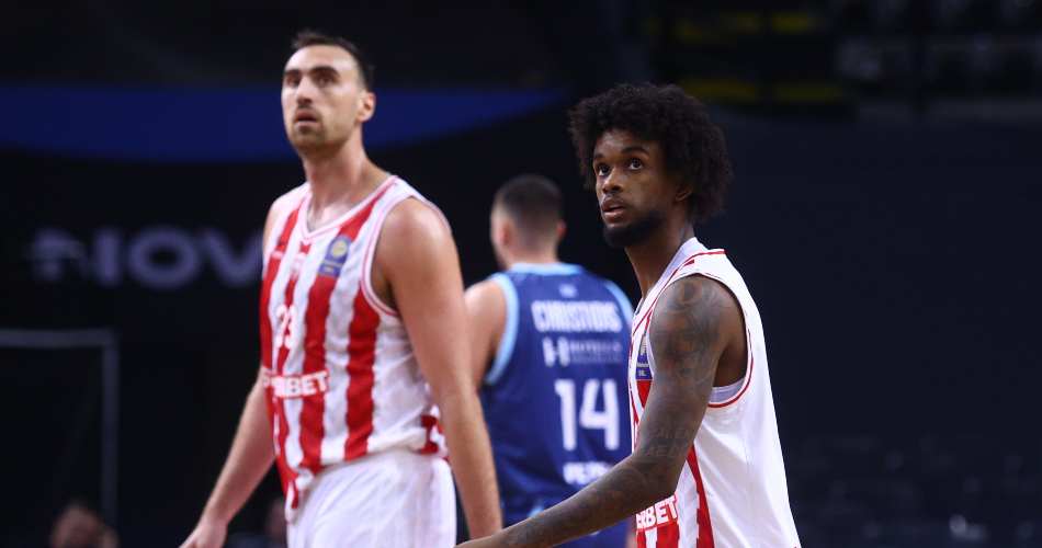 Nikola-Milutinov-Jean-Montero-Olympiacos-Kolossos