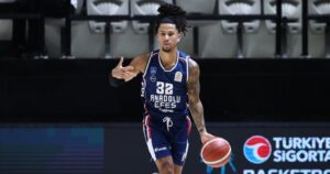 Matthew Strazel Anadolu Efes Esenler Erokspor