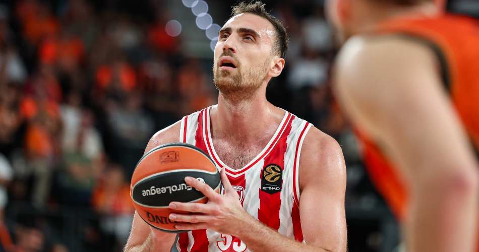 Nikola-Milutinov-Valencia-Olympiacos