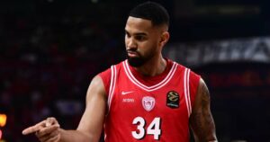 Cory-Joseph-Olympiacos-EuroLeague
