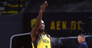 pinckney aek-maroussi