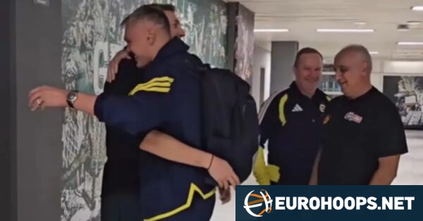 Παναθηναϊκός: Η πράσινη αγκαλιά Διαμαντίδη-Γιασικεβίτσιους (video)